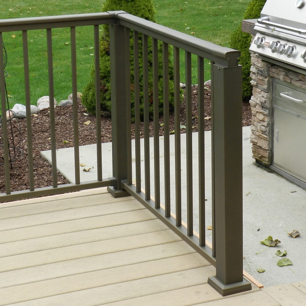 Lincoln Aluminum Over The Post End Bracket